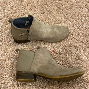 Toms booties